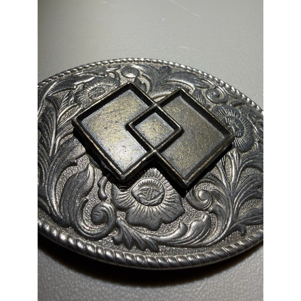 VINTAGE 1970s **TWO SQUARES** UNISEX FASHION SILVER BELT BUCKLE. COWBOY BUCKLE